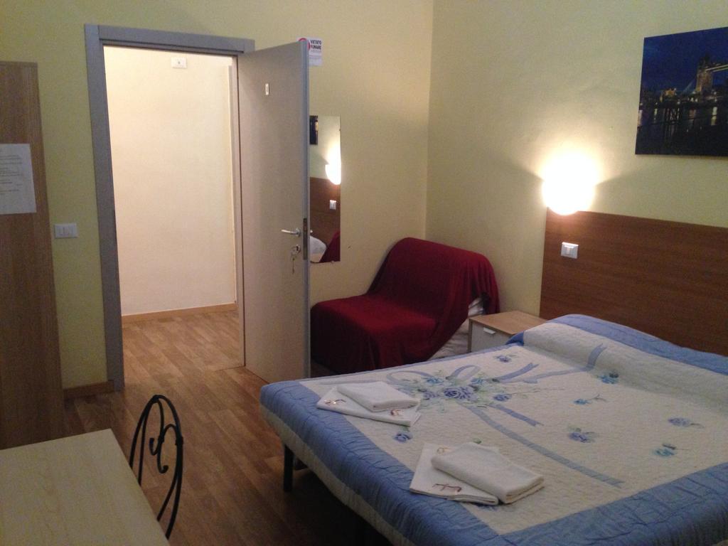 Bed and Breakfast Le Charme House 2 Rzym Zewnętrze zdjęcie
