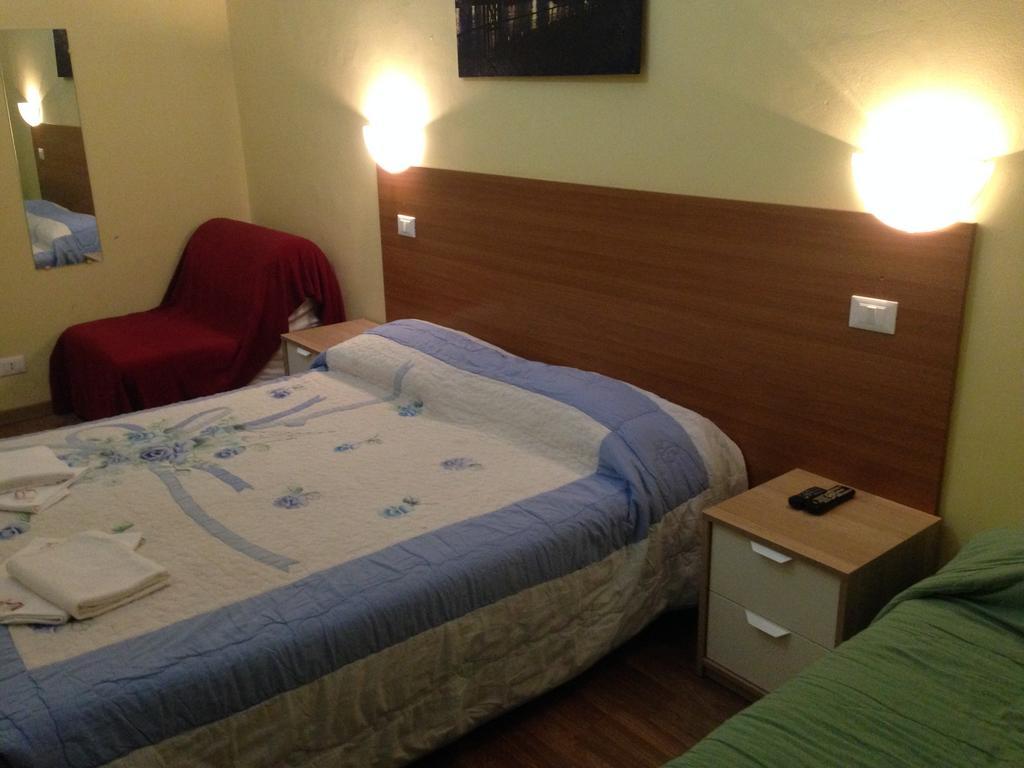 Bed and Breakfast Le Charme House 2 Rzym Zewnętrze zdjęcie