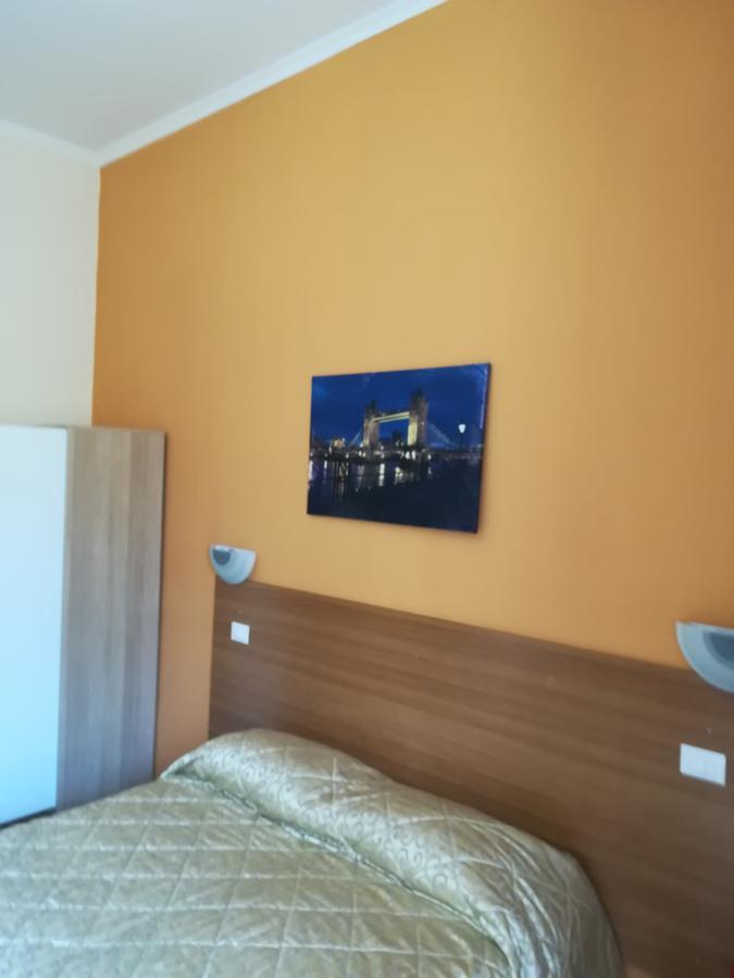 Bed and Breakfast Le Charme House 2 Rzym Zewnętrze zdjęcie